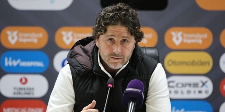 İstanbul’u seviyor!