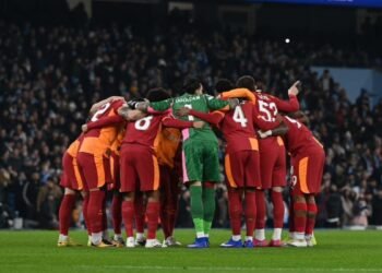 Juventus maçı öncesi Galatasaray’da sağ bek ikilemi!