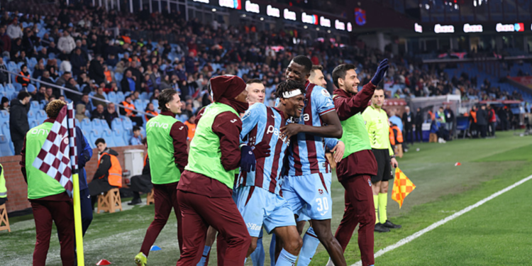 Ligdeki moral kupaya taşınıyor