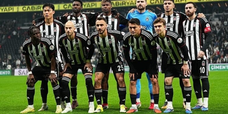 Sergen Yalçın kararını verdi! İşte Beşiktaş’ın RAMS Başakşehir maçı muhtemel 11’i