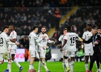 Spor yazarları RAMS Başakşehir-Beşiktaş maçını değerlendirdi