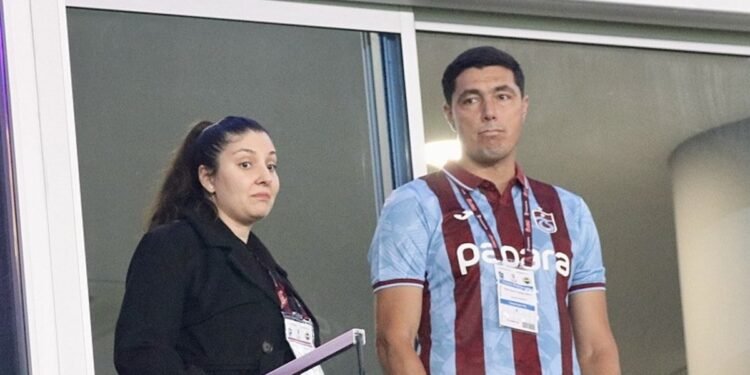 Trabzonspor eski futbolcusu Oscar Cardozo’ya plaket verdi