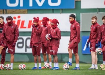 Trabzonspor, Fenerbahçe maçı hazırlıklarını sürdürdü!