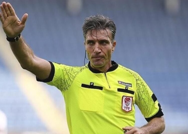 Trabzonspor-Mısırlı.com.tr Fatih Karagümrük maçının VAR hakemi açıklandı!