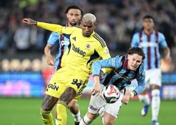Trabzonspor’dan İsmail Yüksek’in top kontrolüne elle müdahale itirazı! Fenerbahçe’nin golü öncesinde…