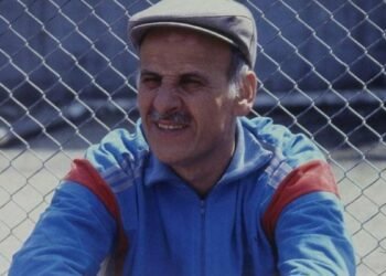 Trabzonspor’un efsane teknik direktörü Ahmet Suat Özyazıcı vefatının 3. yılında anılıyor!