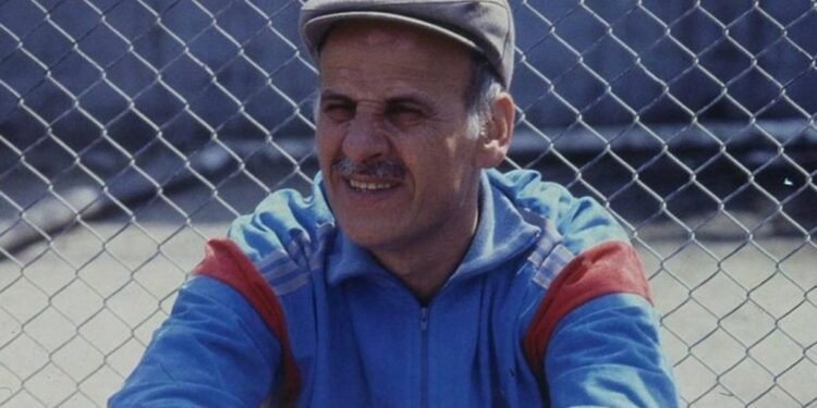 Trabzonspor’un efsane teknik direktörü Ahmet Suat Özyazıcı vefatının 3. yılında anılıyor!