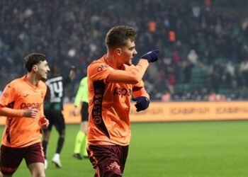 Transferinin habercisi mi? Ernest Muçi’den flaş hamle