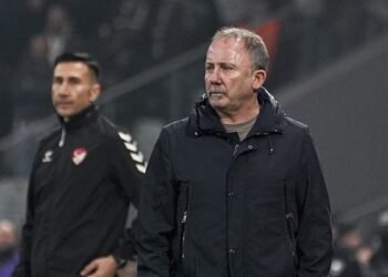 Yeni Kartal yükleniyor