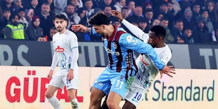 Alkışlar Ozan Tufan’a