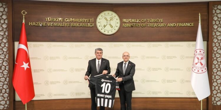 Beşiktaş Başkanı Serdal Adalı’dan Hazine ve Maliye Bakanı Şimşek’e ziyaret
