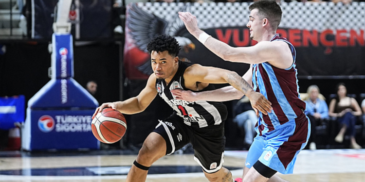 Beşiktaş GAİN son çeyrekte döndü!