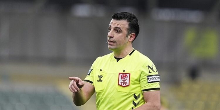 Beşiktaş-Galatasaray derbisinde VAR’da Ömer Faruk Turtay olacak!