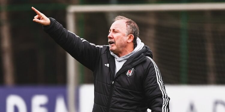 Beşiktaş Natura Dünyası Gençlerbirliği mesaisini sürdürdü