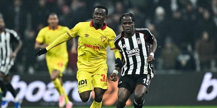 Beşiktaş’tan transferde Anthony Dennis hamlesi!