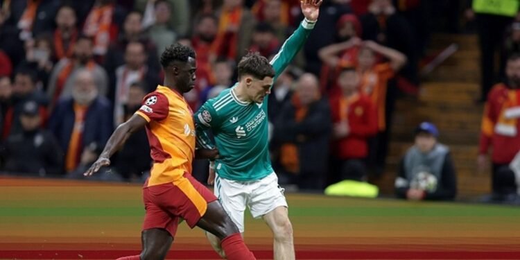 Davinson Sanchez rövanş maçında cezalı duruma düştü