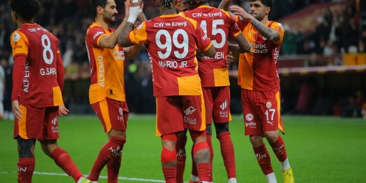 Düyanın en iyi takımları açıklandı. Listede tek Türk takımı var!