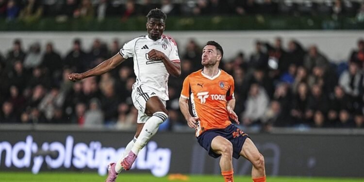 El Bilal Toure mumla aranıyor