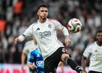 Emirhan’ın derbi hedefi