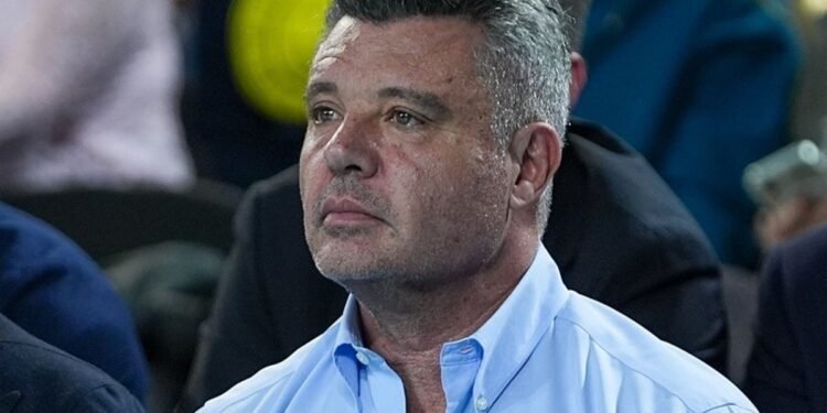 Fenerbahçe Başkanı Sadettin Saran trafik kazası geçirdi!