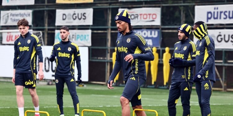 Fenerbahçe Gaziantep FK maçı hazırlıklarını tamamladı