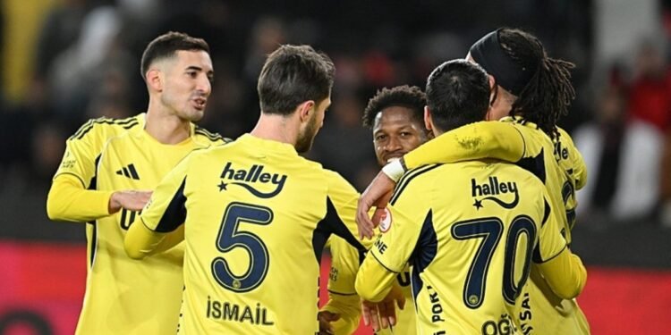 Fenerbahçe Kadıköy’de hata yapmak istemiyor! İşte Domenico Tedesco’nun Samsunspor maçı muhtemel 11’i