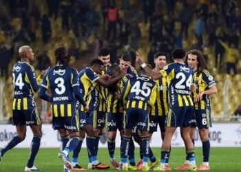 Fenerbahçe kasayı dolduracak! Üç isimden en az 40 milyon euro