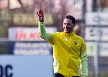 Fenerbahçe’de derbi mesaisi sürüyor! Alvarez ve Semedo