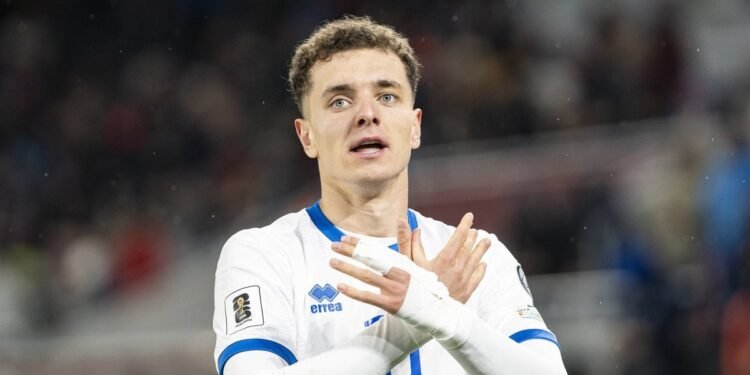 Fenerbahçe’de Fisnik Asllani gelişmesi! Menajerinden transfer açıklaması geldi