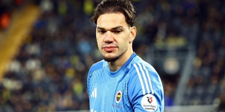 Fenerbahçe’de kaleyi koruyacak isim belli oldu! Ederson’un yokluğunda…