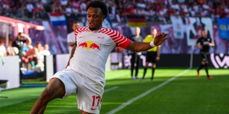 Fenerbahçe’den Lois Openda sürprizi! Transferi böyle duyuruldu