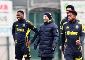 Fenerbahçe’ye Beşiktaş derbisi öncesi büyük müjde!