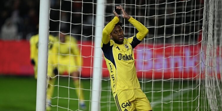 Fred için transfer hamlesi! Brezilya ekibi Fenerbahçe’nin kapısını çaldı