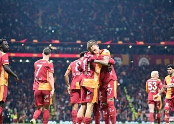Galatasaray RAMS Başakşehir’i 3 golle geçti! Zirvede puan farkını açtı