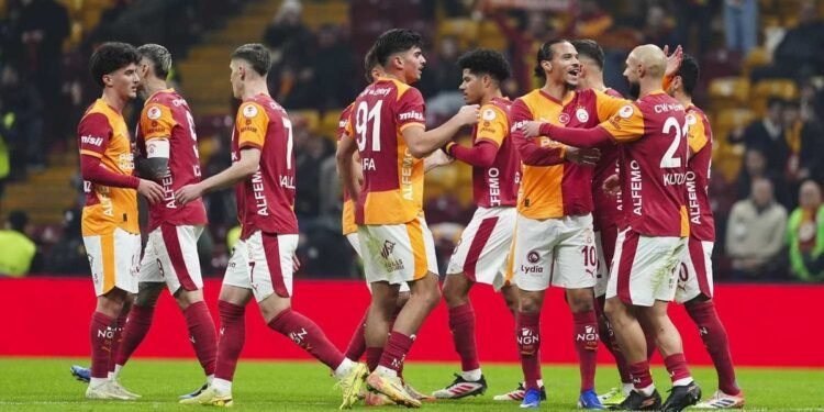 Galatasaray’da ayrılık gerçekleşiyor! Türkiye ve Almanya’dan talipleri var