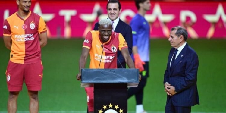 Galatasaray’da Osimhen’den Dursun Özbek’e Fenerbahçe ve şampiyonluk sözleri!