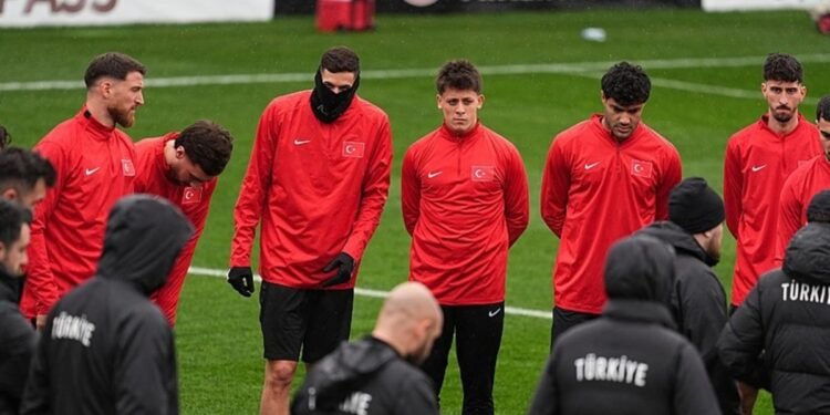 Galatasaray’dan Ozan Kabak hamlesi! Yuvaya geri dönüyor