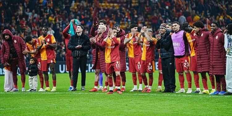 Galatasaraylı 4 yıldıza dev kanca! Liverpool maçında…
