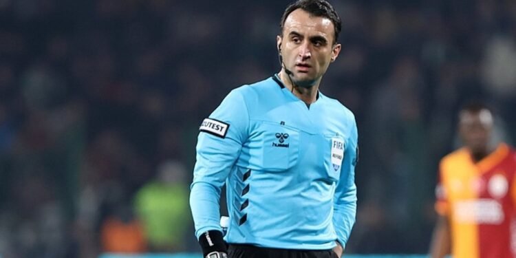 Hesap.com Antalyaspor-Fenerbahçe maçının VAR hakemi açıklandı!