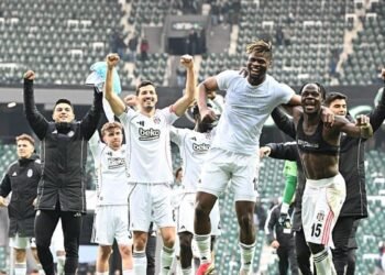 İkinci yarının lideri