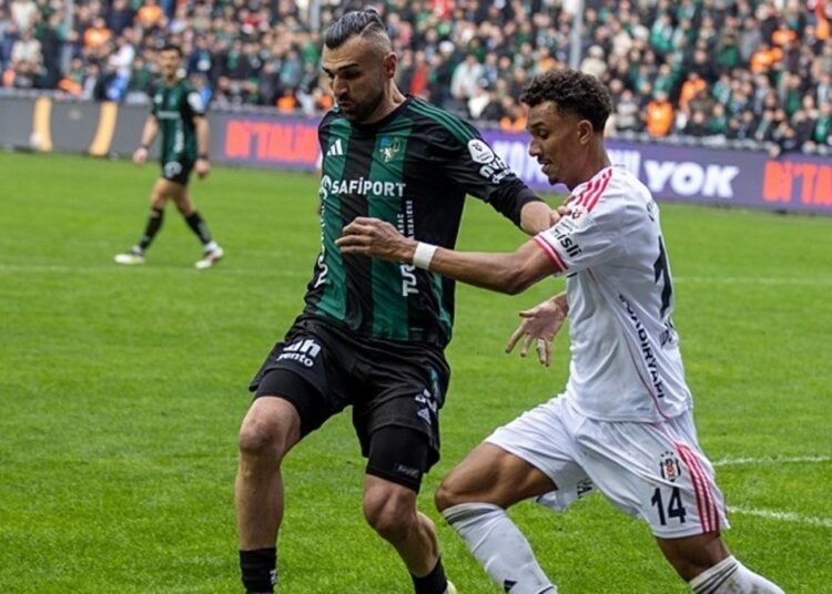 İlk 11’de tek değişiklik