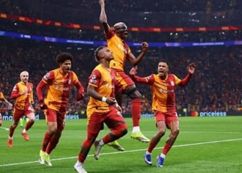 İngilizler yakın takipte