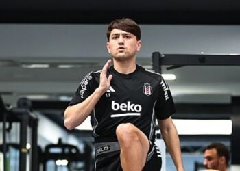 Kartal salonda çalıştı