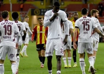 Kayseri’de Onuachu ‘Fırtına’sı! Trabzonspor 3 puanı 3 golle aldı