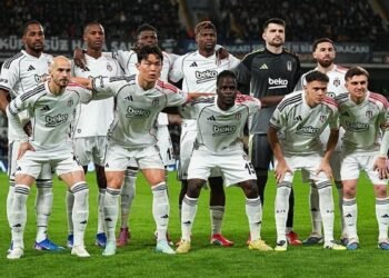 Kitabını al maça gel