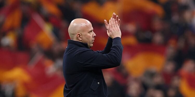 Liverpool’dan flaş Arne Slot kararı! Galatasaray’a elenirse…