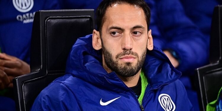 Milli futbolcunun aklı Galatasaray’da! Cimbom kulübü ile anlaşırsa…