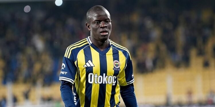 N’Golo Kante’den flaş transfer açıklaması! Futbolu bırakmak istediği yer…