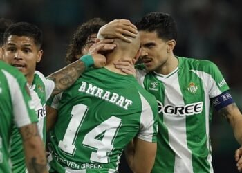 Real Betis’ten Fenerbahçe’ye Amrabat müjdesi! Panathinaikos’a attığı gol işleri değiştirdi