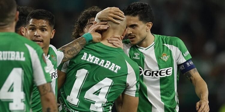 Real Betis’ten Fenerbahçe’ye Amrabat müjdesi! Panathinaikos’a attığı gol işleri değiştirdi